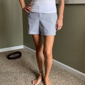 NWT Old Navy size 2 striped shorts 5 in.